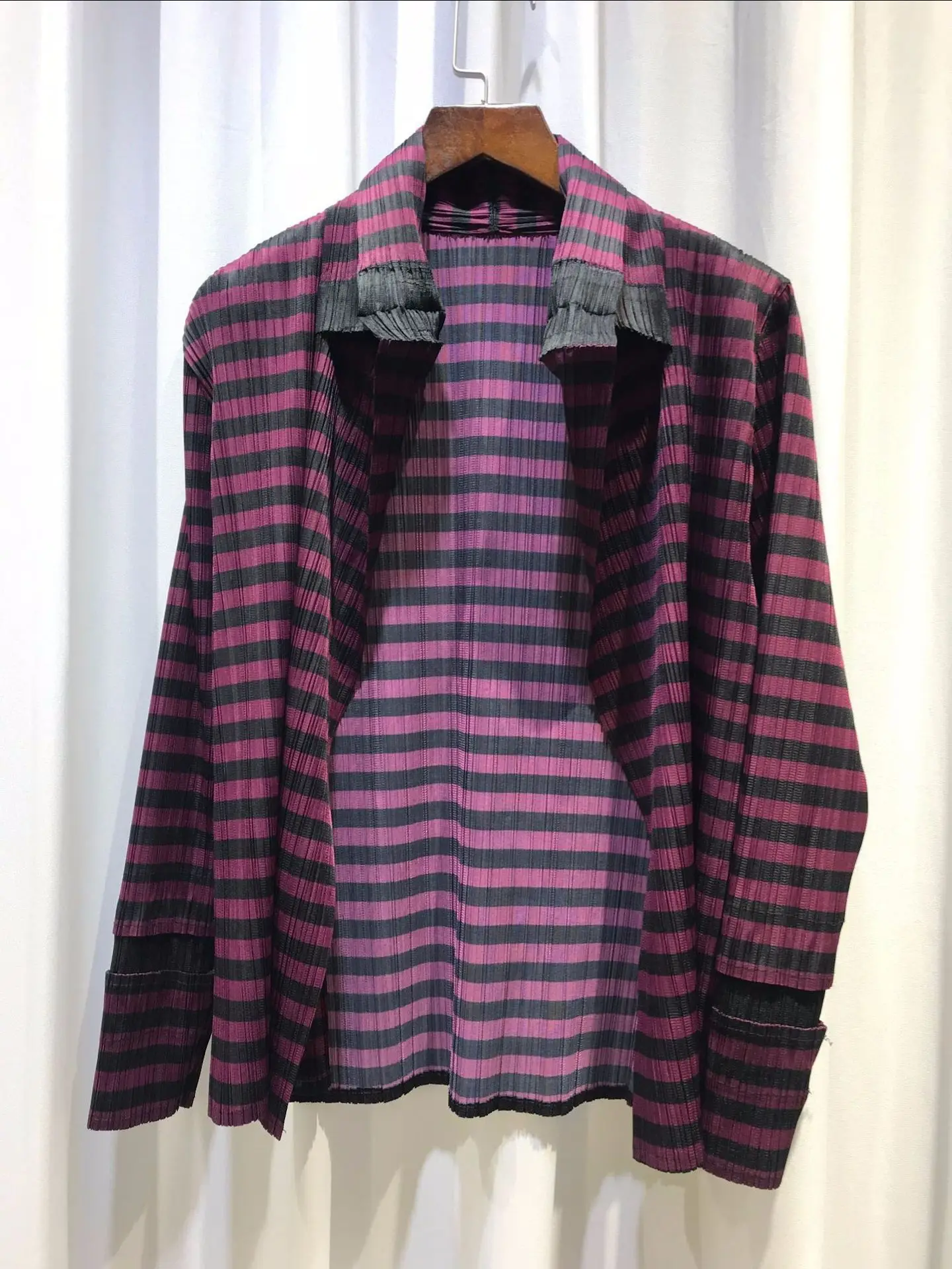 

HOT SELLING Miyake fashion turn-down collar Purple stripes Folds long sleeve coat IN STOCK