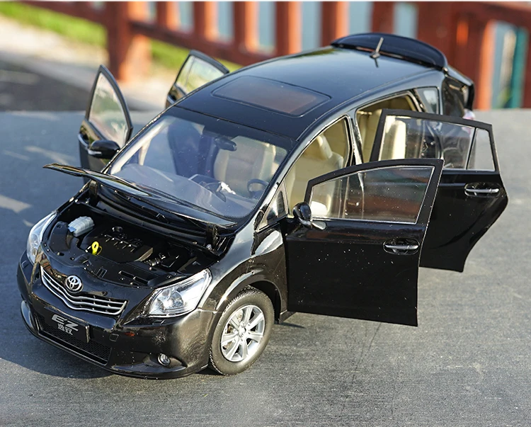 Модель литая в масштабе 1:18 для Toyota EZ Verso миниатюрная Коллекционная игрушечная