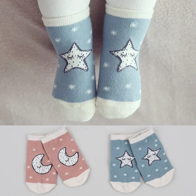 Носки для малышей с изображением луны и звезд Нескользящие зимние носки на
