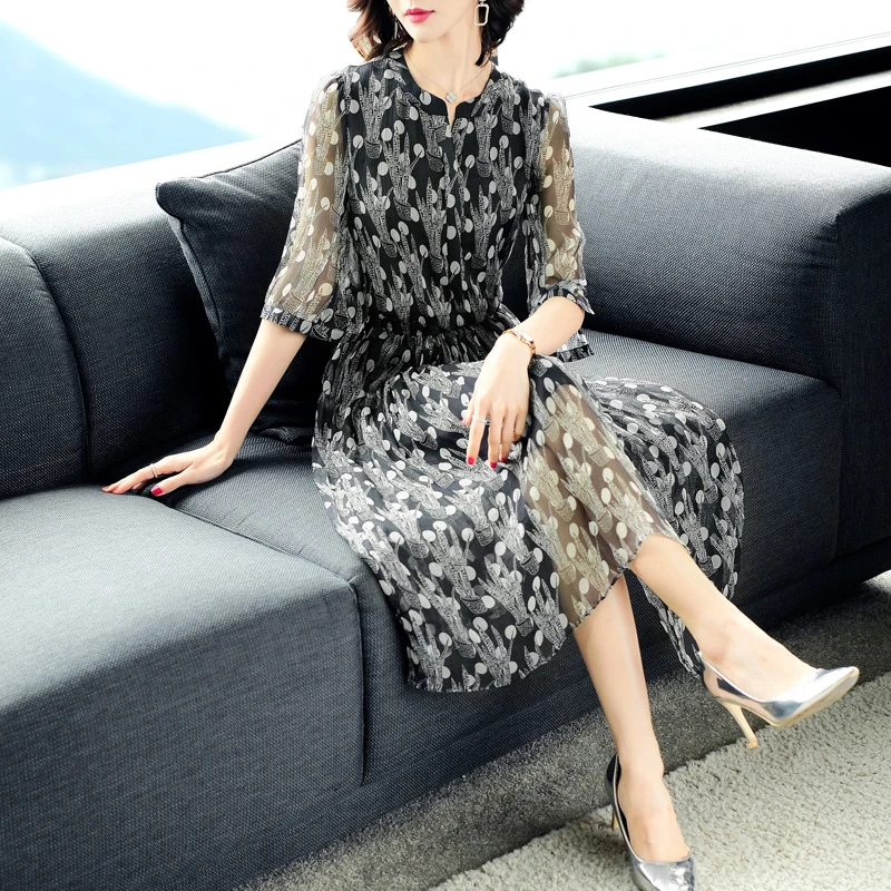 Женское Элегантное летнее платье из 100% натурального шелка черное в горошек