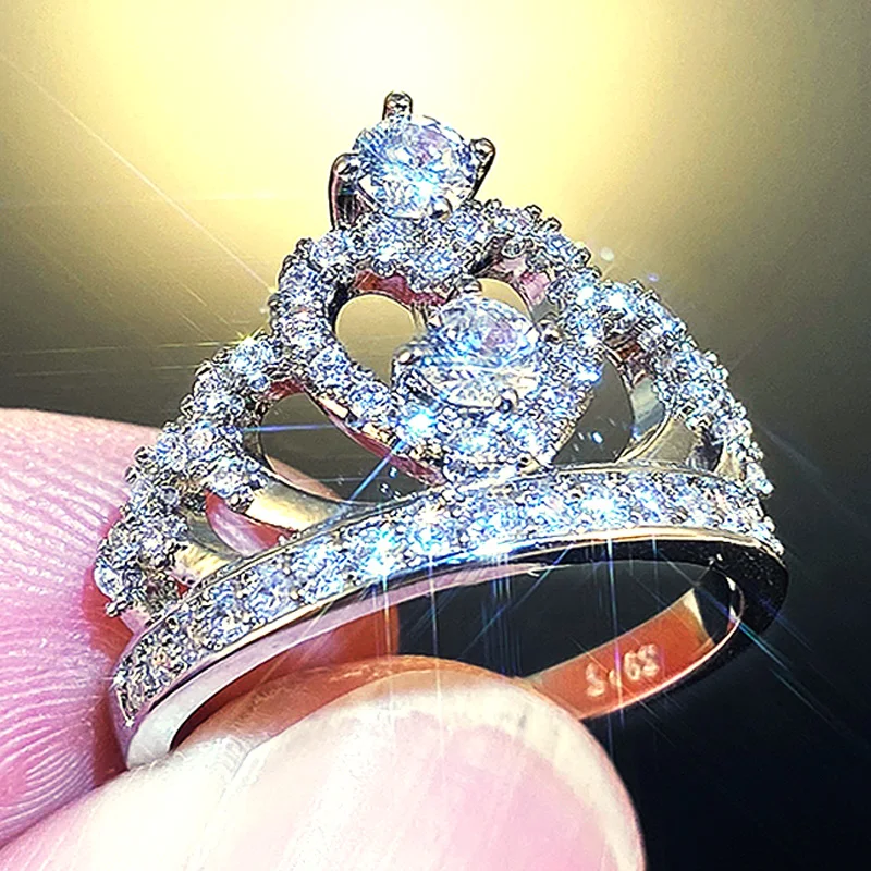 

JK Gorgeous Queen Crown Ring Women Full Inlaid CZ Brilliant Proposal Ring for Girlfriend Delicate Hollow Heart Crown Ring