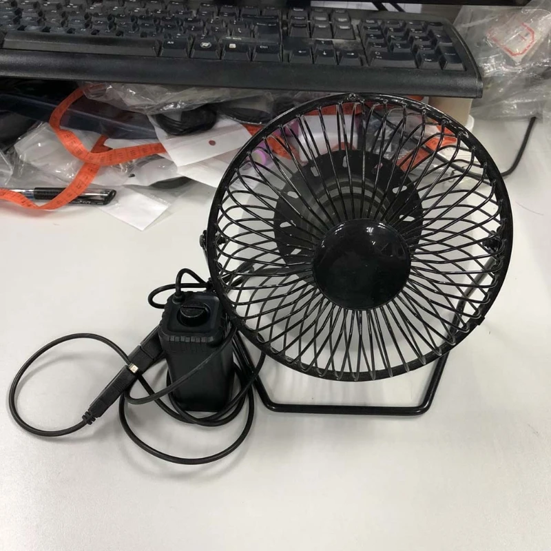 Блок питания 20CE 4x AA для внешнего аккумулятора источник 5 в постоянного тока