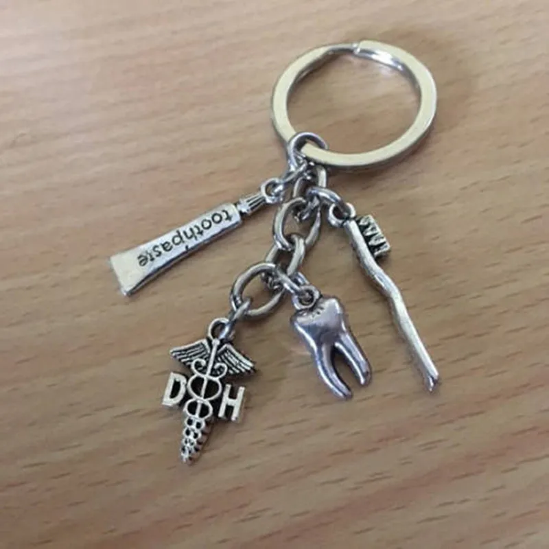 

Fashion Toothbrush Teeth Toothpaste Key Holder Dental Hygienist Keychain Jewelry Decorative Backpack Pendant Keyring