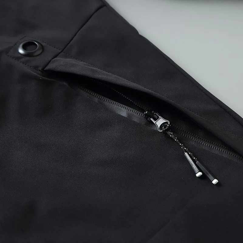 

Coats & Jackets
