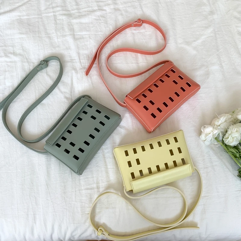 

2022 New Women's Bag Mini Crossbody Phone Bag PU Leather Cover Hollow Out Shoulder Bag Carved Ladies Box Purse Bag Whole Sale