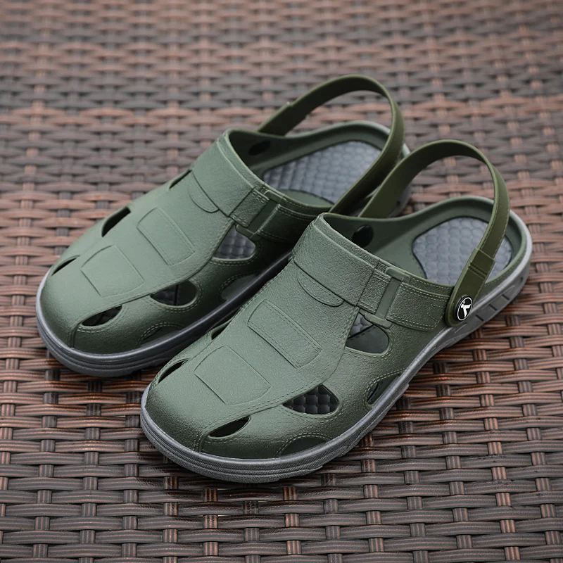 Мужские сандалии с перфорацией клоги туфли-сандалии мужские тапочки лето 2020 |