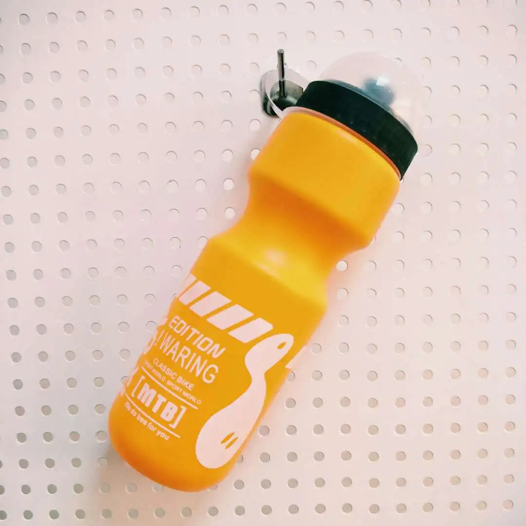 

Wholesale Bicycle kettle 750ml with dust cover mountain bike sports cycling kettle PC plastic kettle holder