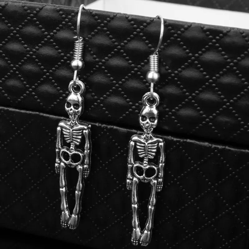 

A-2019 New Style Hot Fashion Skeleton Skull Stud Earrings Biker Jewelry Wholesale Antique Vintage Punk Earrings For Women Gift