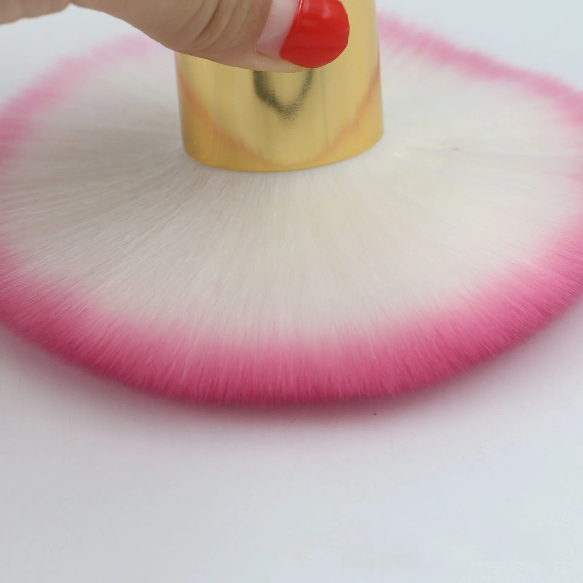 Кисть крупного размера для нанесения основы под макияж косметическая кисть