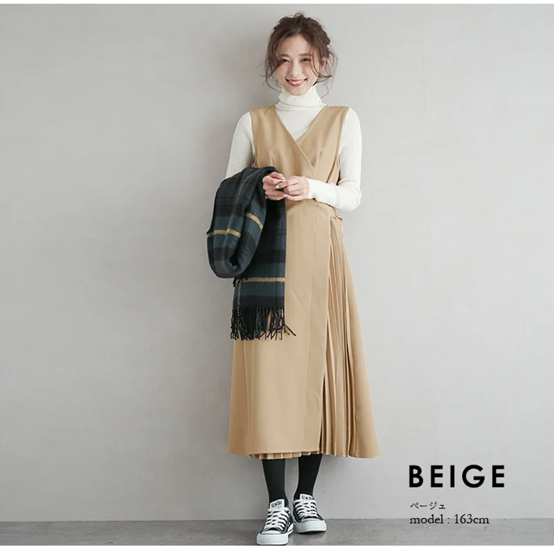 

2021 Elegant Satin Dresses for Women Solid Red Black Midi Dress 2020 Fashion Winter V-neck Ladies Christmas Dress Party Night