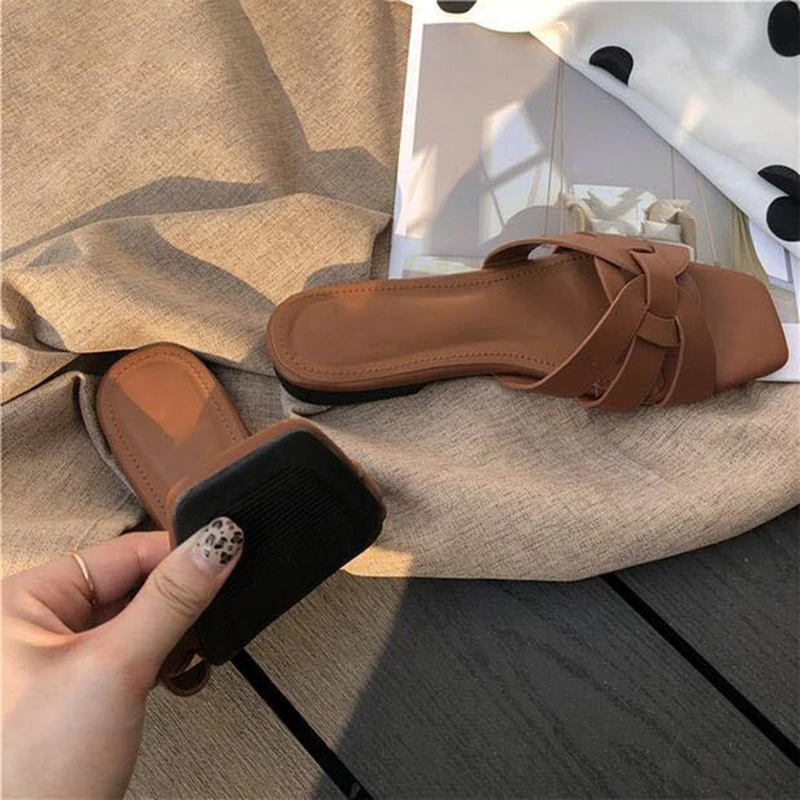 

2021 Designer Brand Flat Slippers for Women Summer Open-toed Slippers Women Flat Sandals Beach Fashion Shoes Large Size Sandals