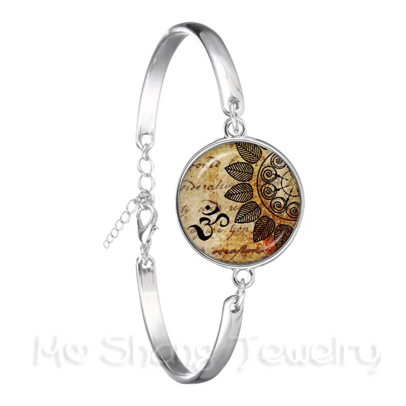 

Buddhism Bracelet Mandala Art Picture 18mm Glass Cabochon Silver Plated Chain Bangle For Women Om Fashion Jewelry Best Gift