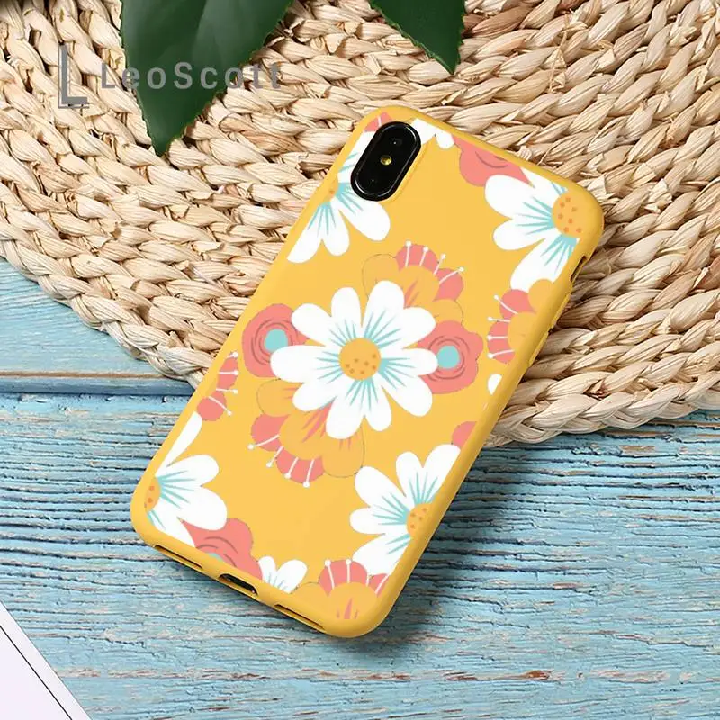 

Cute cartoon daisy flower Phone Case Yellow Candy Color for iPhone 11 12 mini pro XS MAX 8 7 6 6S Plus X SE 2020 XR