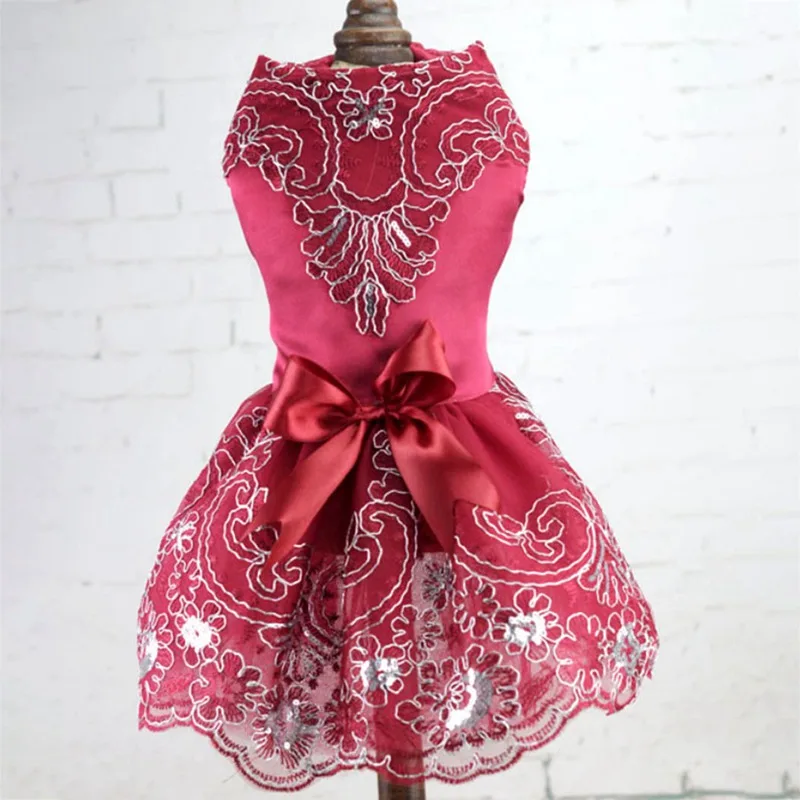 Весенне летнее платье для домашних животных с стереовышивкой декоративный