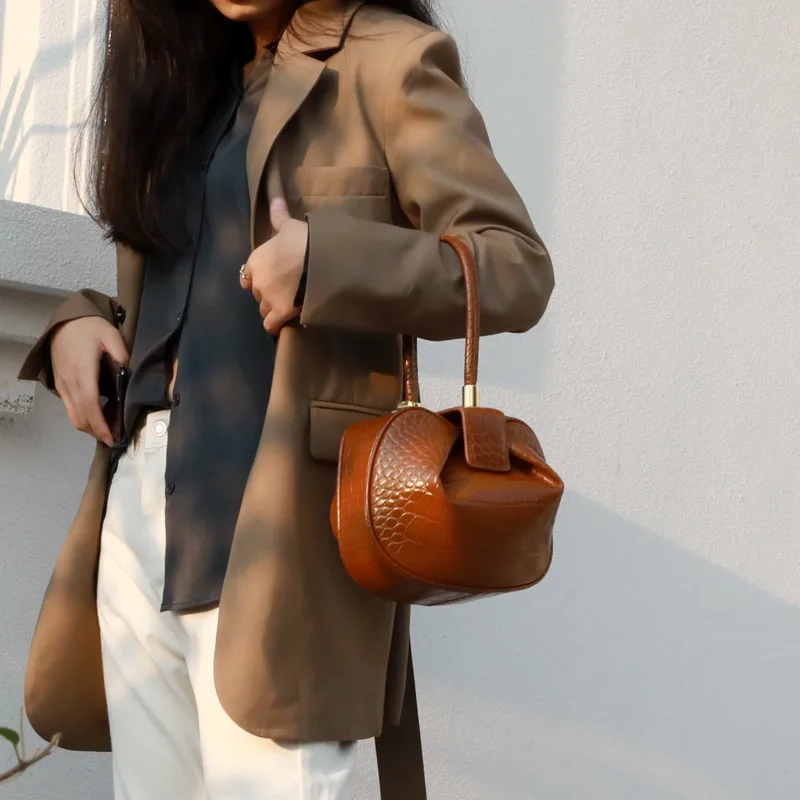 Fashion Catwalk Show Handbag Women New Ladies Genuine Leather Round Ball Hand Bag