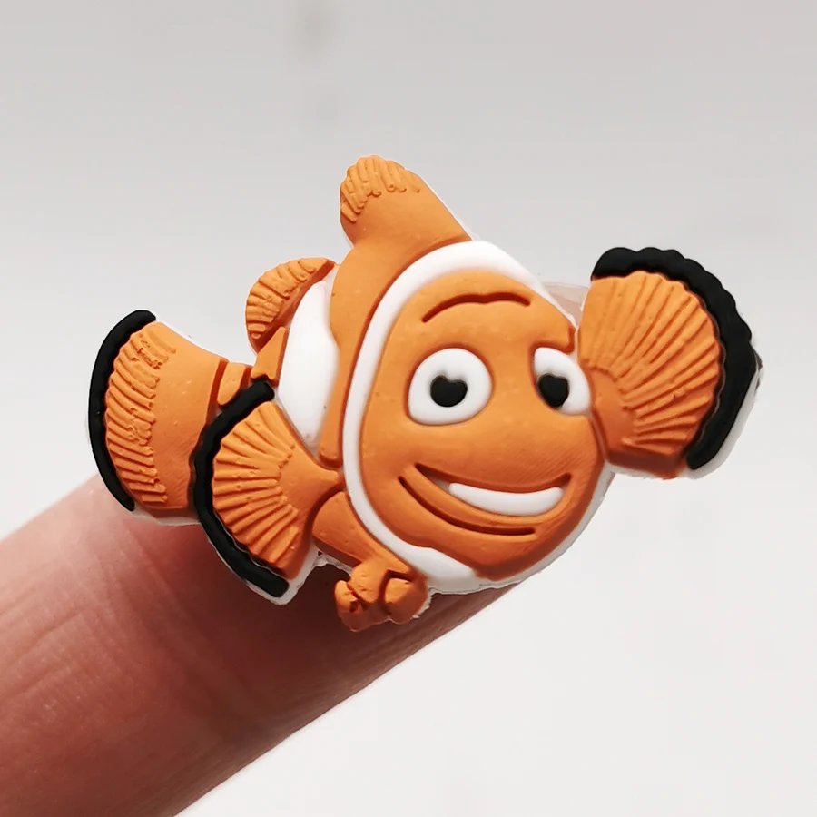 New Design 1Pcs Cute Fishes PVC Shoe Charms Accessories Clownfish Dolphin Starfish Shoe Buckle Decoration Fit Croc JIBZ Kid Gift