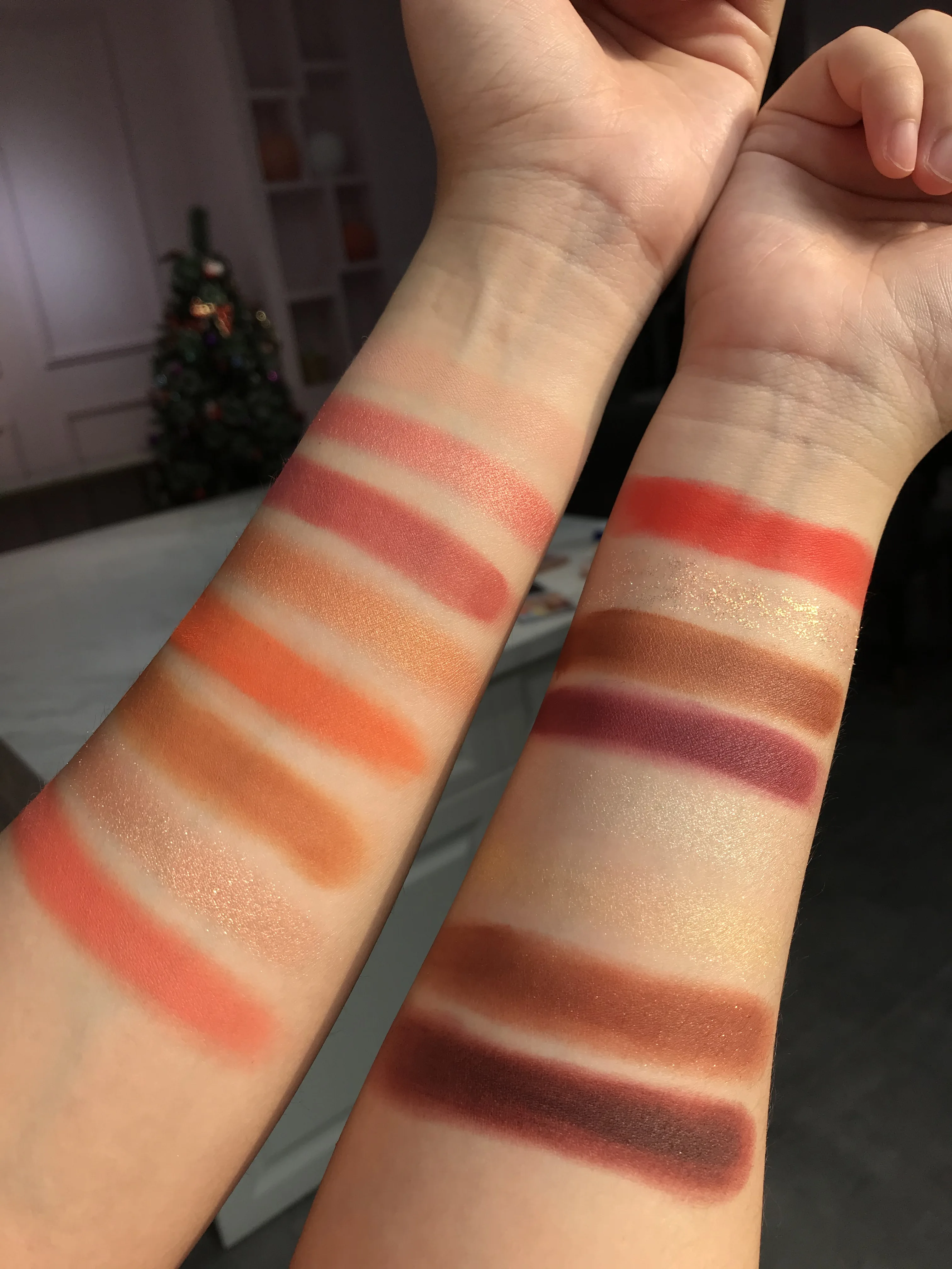 

Crystal Eyeshadow Palette 16 Colors Sprinkles Shades of Palette High Pigmented Eye Shadow Makeup