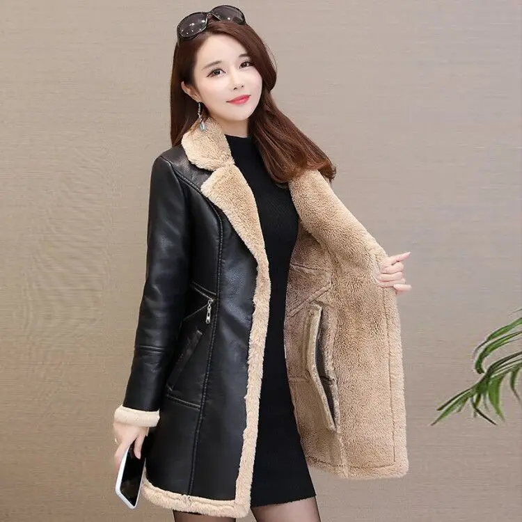 

Women 's Leather Coat 2020 Autumn And Winter Korean Style Young And Middle-Aged Lapel Long Sleeve Large Size Padded Top