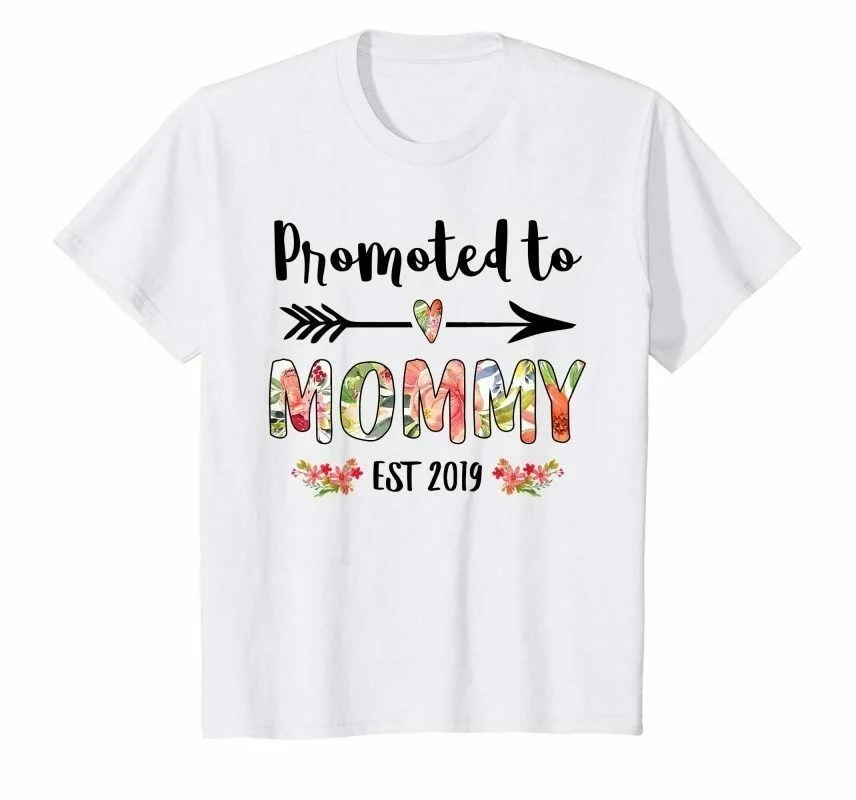 

Promoted to Mommy Est Mom New Mama To Be T-Shirt