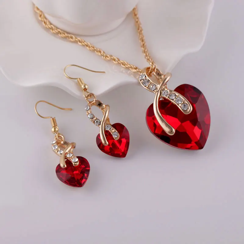 2021 новая модная модель в стиле любящее хрустальное сердце-образный Набор серьг и