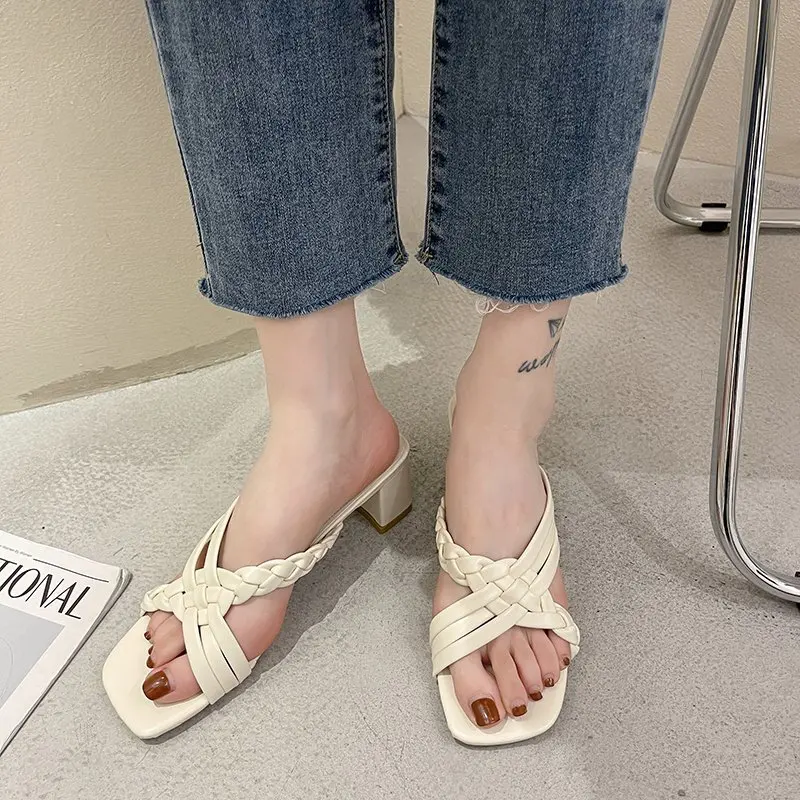 

Med Shoes Woman 2021 Female Slippers Heeled Mules Luxury Slides Square heel New High Soft Designer Block Rome Fabric PU Rubber