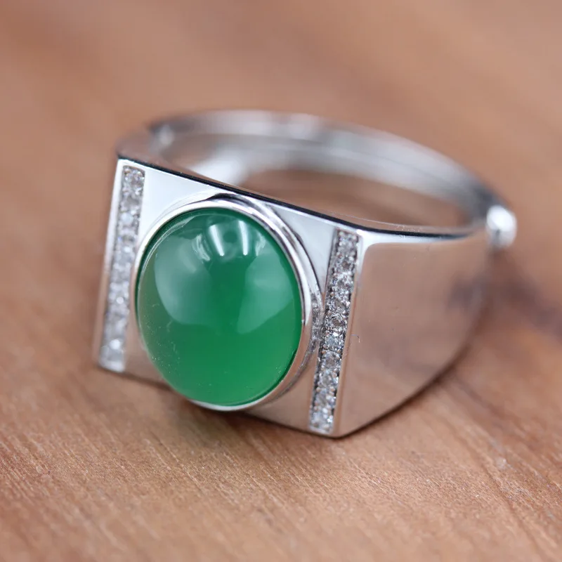 

green chalcedony ring