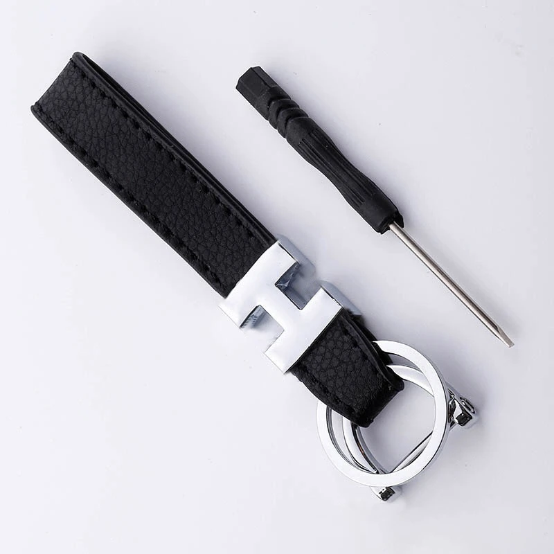 Брелок для ключей с буквой H кожаный в форме подковы |