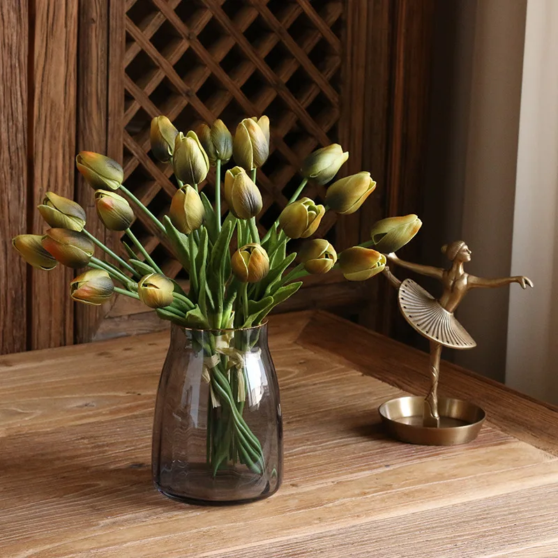 

Искусственный цветок, миниатюрный букет тюльпанов, искусственное украшение для свадьбы, дома, столовой, офиса, стола, рождественской вечери...