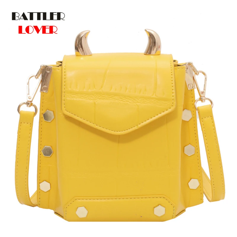 

New Rivets Design Shoulder Flap For Women 2021 Solid Crossbody Bag Female High Quality Bucket Purse Ladies Small Messenger Totes