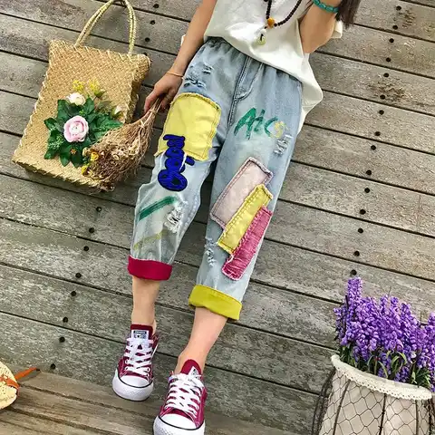 Women's Jeans 2022 Summer Retro Embroidered Hole Contrast Cowboy Pants Female Thin Lady Cropped Denim Trousers A185