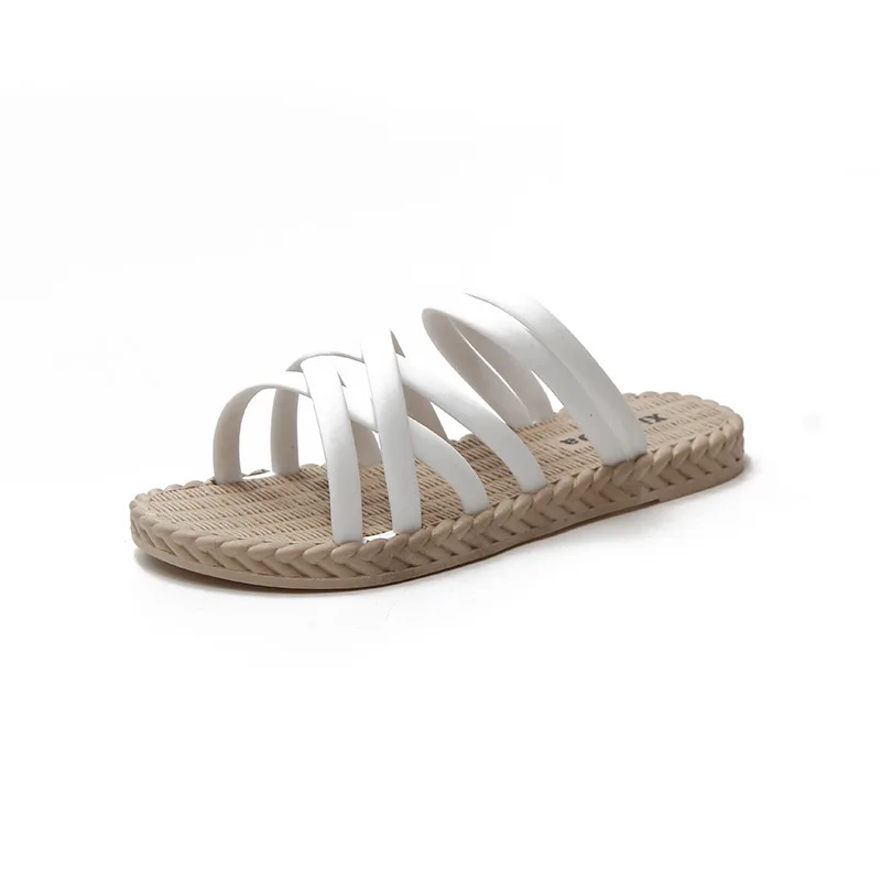 

2020 Summer new women's Sandals, slippers outside wearing fashionable women's flats