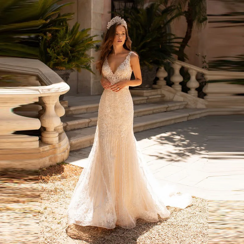 

Charming Princess Mermaid Lace Backless Bridal Wedding Gowns Plunge V Neckline Sleeveless Wedding Dresses for Bride Appliqued