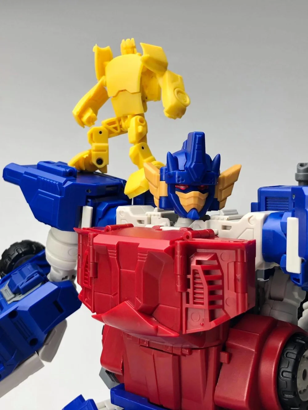 

In StockFansHobby FH MB-15 MB15 Armada Prime OP Fleet Commander Gift Model PVC Action Figure Toy 3rd Party Transformation Toy