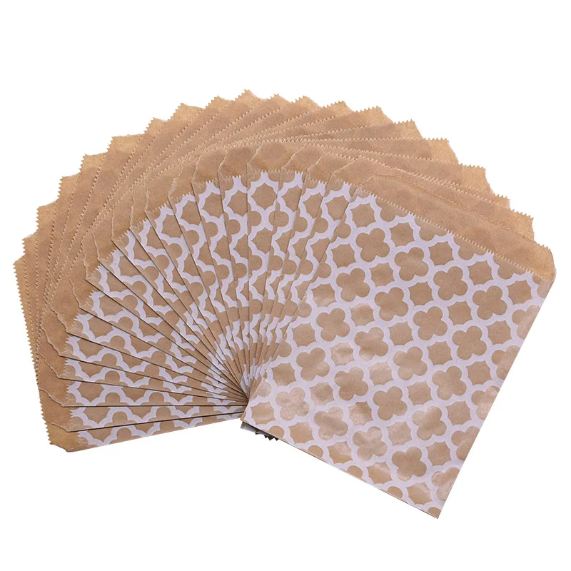 25pcs Kraft Paper Bags Treat Candy Bag Chevron Polka Dot Bags for Wedding Birthday Xmas New Year Party Favors Supplies Gift Bags
