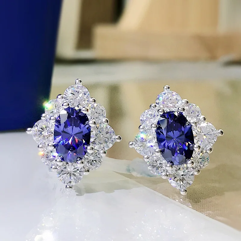 

Женские серьги из серебра 925 пробы с геометрическим рисунком