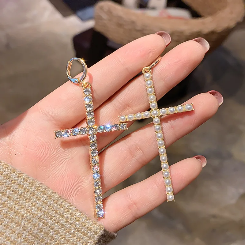

European and American Asymmetric Cross Pearl Earrings Female Exaggerated Cold Wind Earring Temperament Long Party Jewelry Gifts