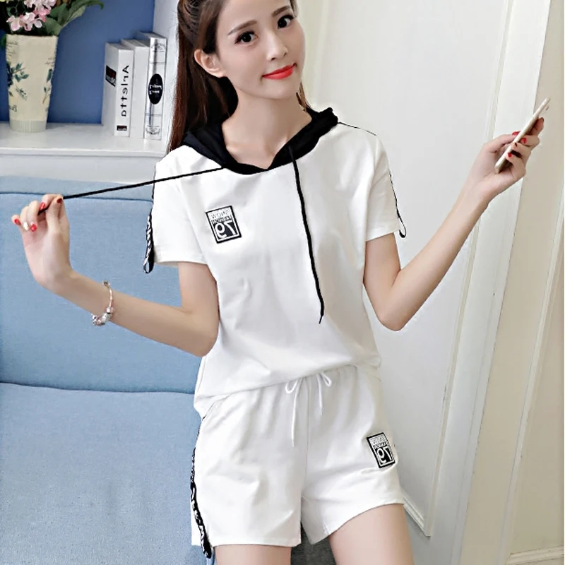 

Suit Women Two-piece Summer Short sleeve Tops Hooded Tshirt Letter Shorts Fashion Cusual Students Set Female (Tees+Short) YFY166