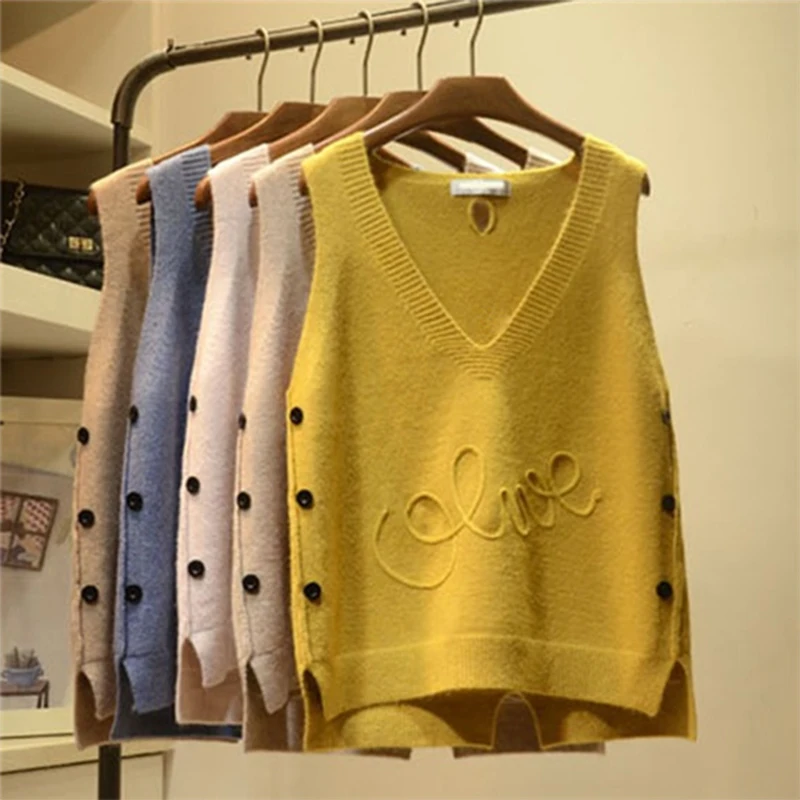 

SALEQI Fashion Buttons Pullover Sweater Vest Women 2021 Spring Autumn V Neck Knitted Sleeveless Tank Tops Women Casual Waistcoat