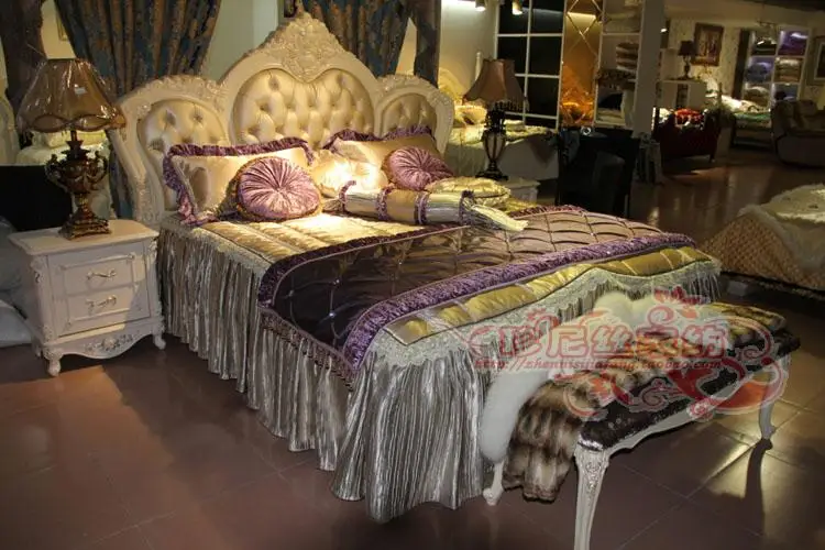 Рисунок 2 - Постельное белье с золотистой юбкой для детей