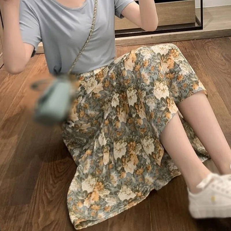 

2020 New Arrival Women Mid-Calf Skirts Retro Style Painting Floral Skirt Summer New High Waist A-Line Skirt