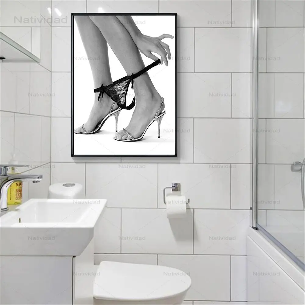 

Sexy Legs Poster Black White Lace Wall Art Pictures Canvas Print Painting Modern Decoration for Bathroom Bedroom Home No Frame