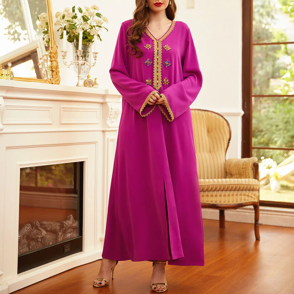 

Autumn 2021 Muslim Rose Red Beading Golden Embroidery V-neck Solid Color Long Sleeve Women's Dress Casual Temperament