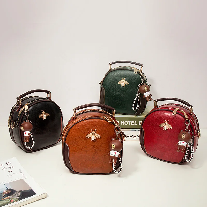 

Popular Bee Design - 2021 Luxury Women's Handbag Fashion Designer Shoulder Messenger Bag Ladies Pu Leather Shell Bag