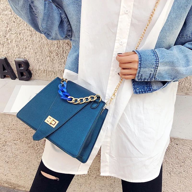 

Hot Selling HUNI Fashion Casual Chain Small Bag Silk Scarf Handbags Shoulder Exquisite PU Messenger Bag High Quality Handbag