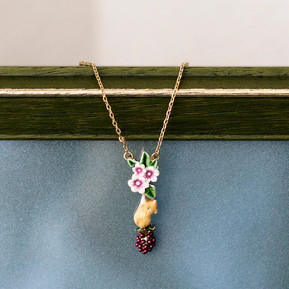 

Flower And Squirrel Pendant Necklace For Women New Trendy Hand Painting Luxury Blackberry Women Statement Necklace Gift for Her