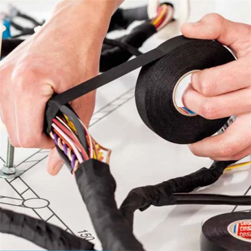 

Hot 1 Roll Black PVC Electrical Tapes High temperature resistant Flame Retardent Insulation Adhesive Tape DIY Electrical Tools