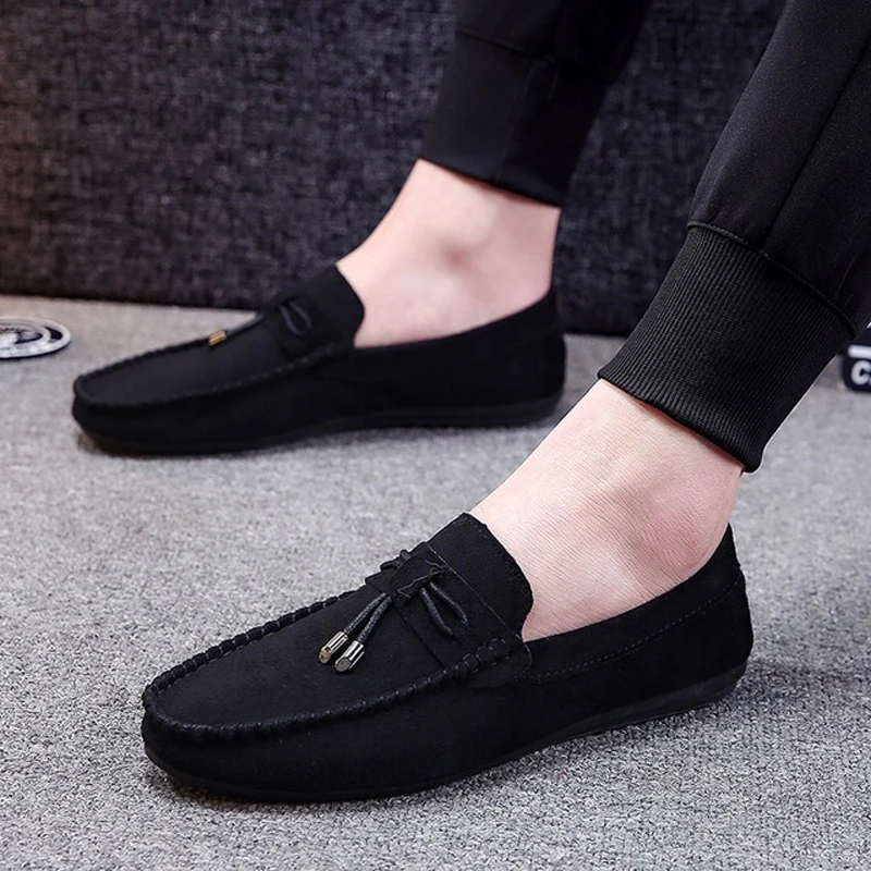

Men Casual Shoes Fashion Male Shoes Suede Soft Men Loafers Leisure Moccasins Slip On Men's Driving Shoes Black Red Man Lazy Shoe