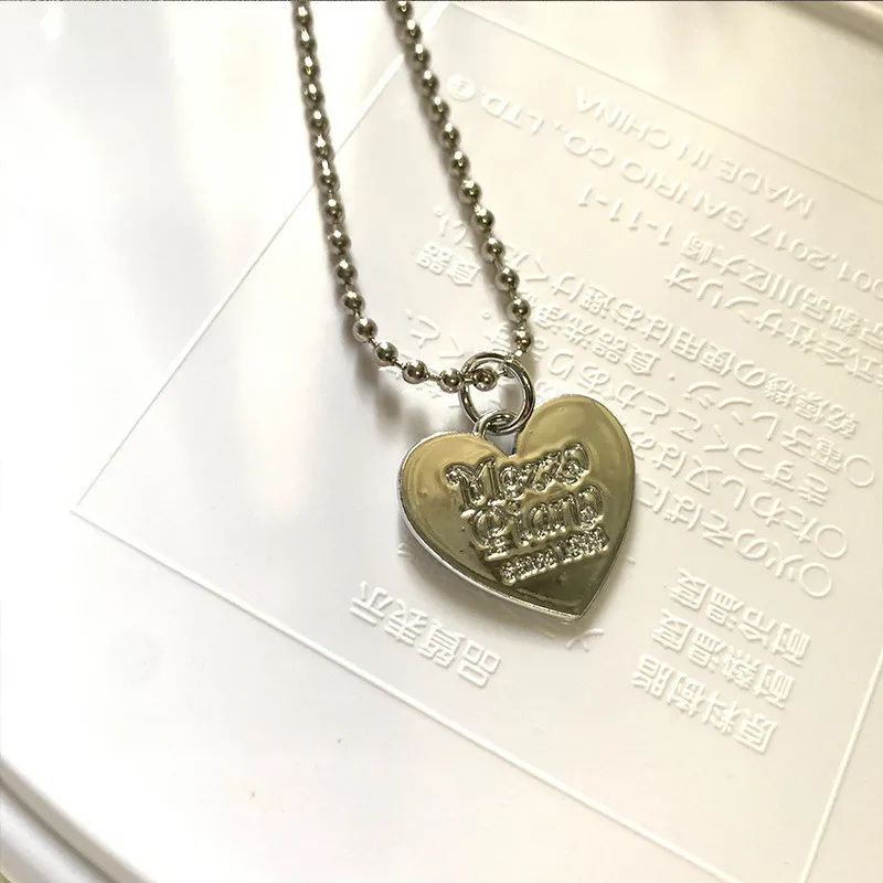 

Acrylic Choker with Candy Heart Charm for the Girl Harajuku Love Pendants Necklace Acrylic Necklace KL2=CFH