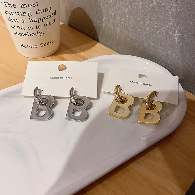 

European and American Exaggerated Metallic Letter Earrings Female Fashion Personality 925 Silver Pin Earrings Trendy 2020