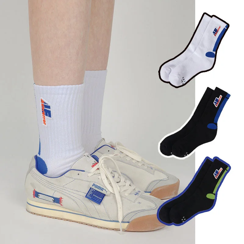 

Sewing label socks bar breathable sports socks in the streets of female fashion